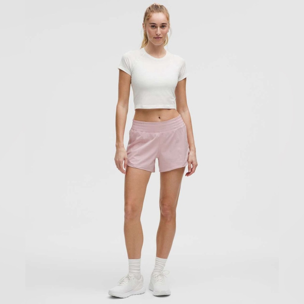 NWT Lululemon Hotty Hot High-Rise Lined Short 4"
Pink Haze size 12